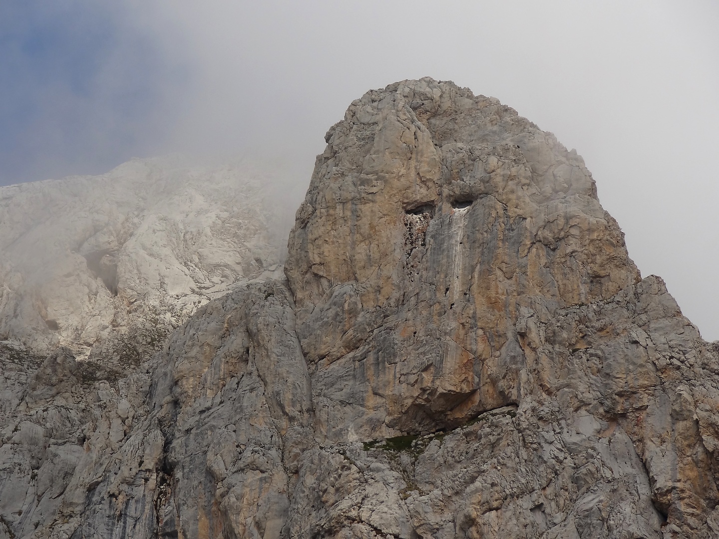 fuentede-rockface.jpg