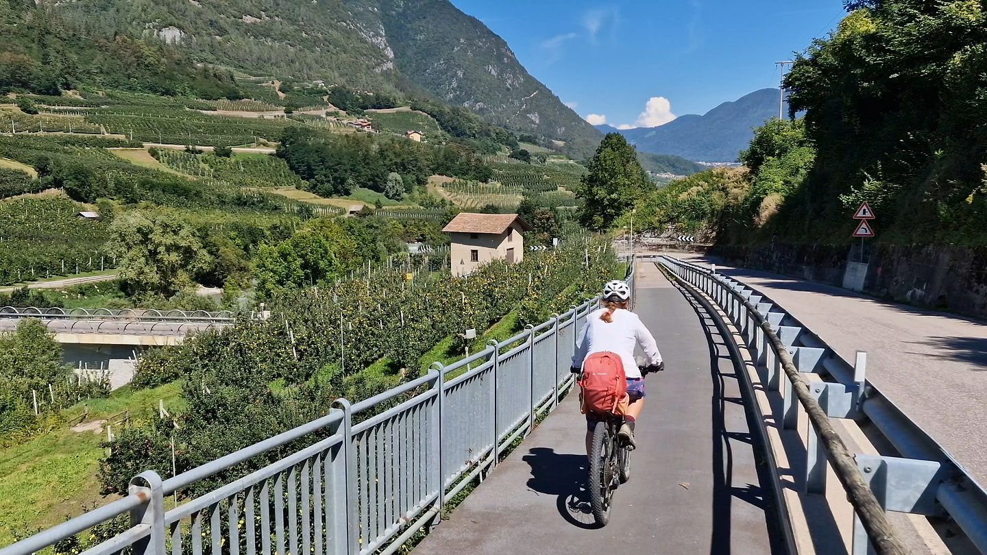 valdisole-cyclepath2.jpg