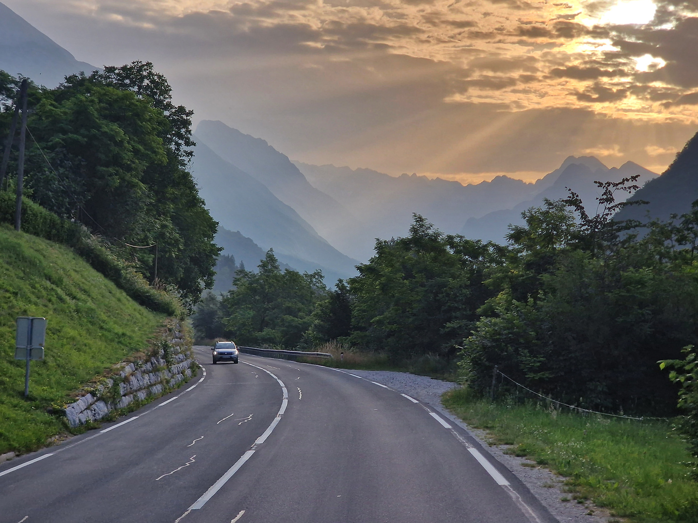 bovec-road1.jpg